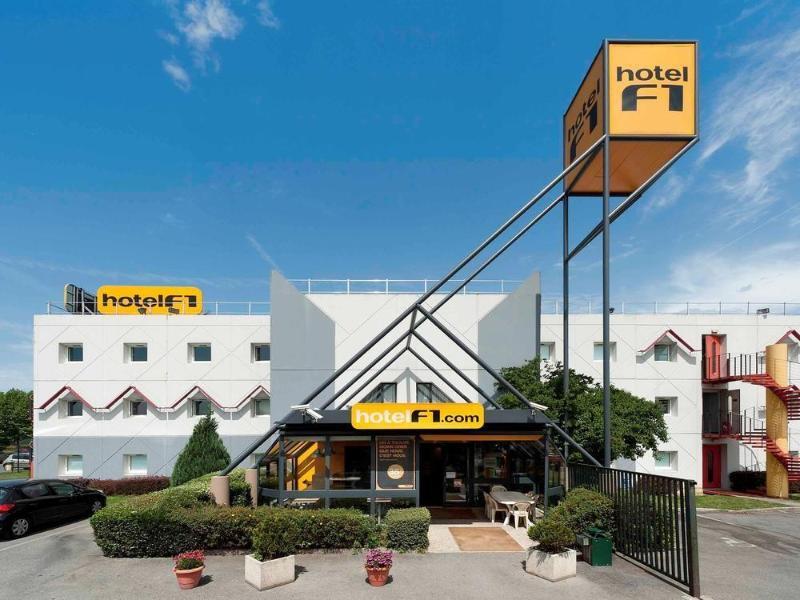 hotelF1 Cholet Rénové Kültér fotó